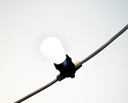 Wysokiej jakości girlanda żarówkowa do użytku na zewnątrz