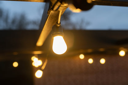 Wysokiej jakości girlanda żarówkowa do użytku na zewnątrz
